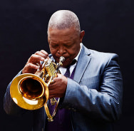 Am 2.10. in Heidelberg: Hugh Masekela