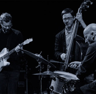 Beim unerhört-Festival: Jakob Bro Trio