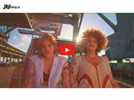 Videopremiere - Karolina