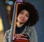 Bassistin Esperanza Spalding